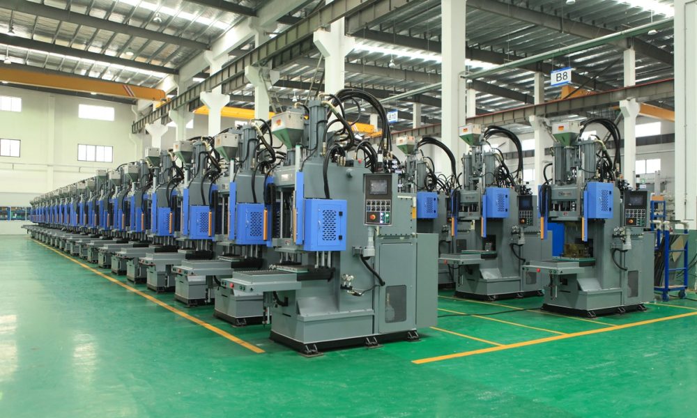 Hazai műanyagipari újdonság: vertikális fröccsöntőgép - IOT magazin