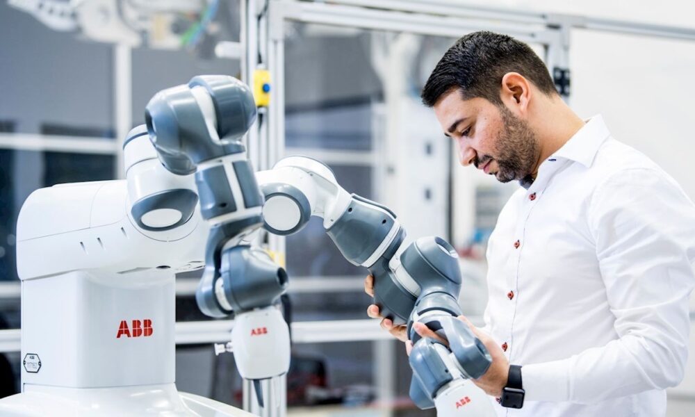 Az ABB Robotics és a koreai élelmiszeripari vállalat, a Pulmuone az MI ...